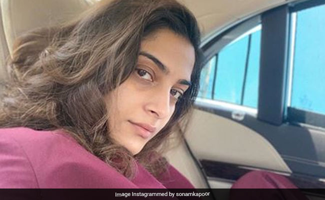 सोनम कपूर के साथ कैब में हुआ डरावना हादसा, कहा- ''मैं अंदर तक हिल...''