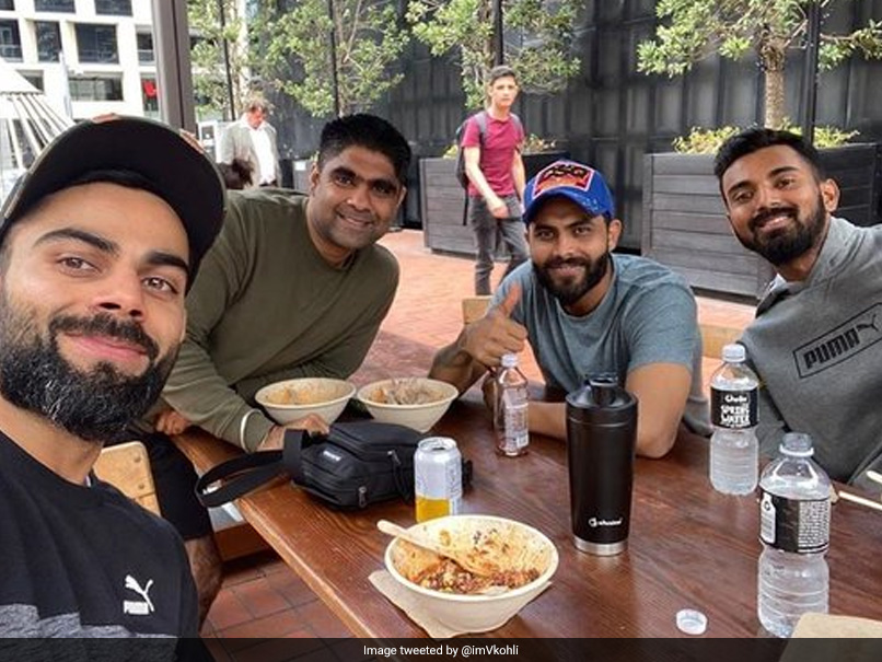 NZ vs IND:  जिम में पसीना बहाने के बाद ब्रेकफास्‍ट टेबल पर जुटी ‘विराट की टीम’, सोशल मीडिया पर शेयर की तस्वीर