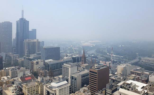 Australia To Lose Billions As Tourists Cancel Trips Amid Bushfire Crisis