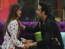 <i>Bigg Boss 13</i> Written Update January 15, 2020: Aarti Singh's Brother Krushna Abhishek And Others Visit The House <i>Bigg Boss 13</i> Written Update January 15, 2020: Aarti Singh's Brother Krushna Abhishek And Others Visit The House