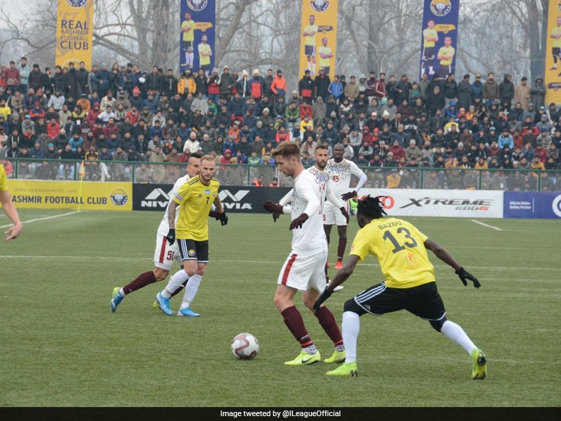 I-League: Mohun Bagan Go Top After 2-0 Win Over Real Kashmir I-League: Mohun Bagan Go Top After 2-0 Win Over Real Kashmir