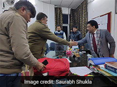 जामिया हमले के मामले में बड़ा खुलासा, हमलावर का लाल बैग बरामद; कागजात मिले