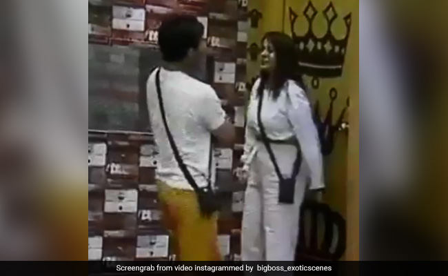 बिग बॉस में सिद्धार्थ शुक्ला के फिर पड़ा शहनाज का 'थप्पड़', अटेंशन के लिए हर हद पार कर रही एक्ट्रेस...देखें Video