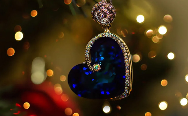 Get Ready For Valentine's Day With These 8 Heart Shaped Jewellery Picks