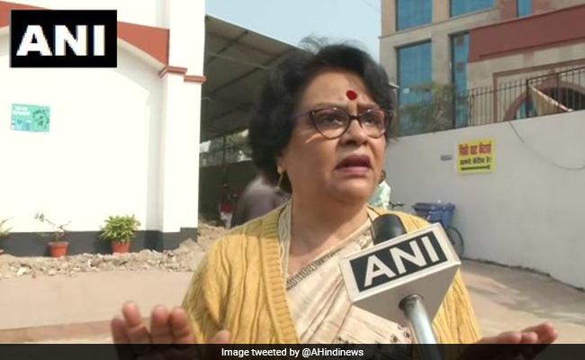 पटना के वीमेंस कॉलेज का छात्राओं को फरमान- कॉलेज में नहीं पहन सकतीं 'बुर्का', मोबाइल इस्तेमाल करने पर भी मनाही