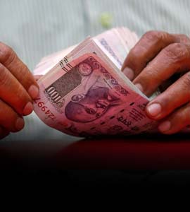 Rupee Vs Dollar Rate Today Rupee Plunges 105 Paise To Settle At 74 47 Against Dollar Amid Rising Covid 19 Cases