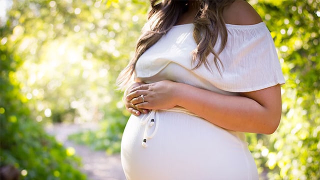 Know post-pregnancy diet tips for working women