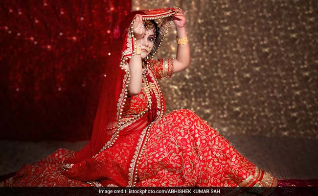 10 Fabulous Budget Wedding Dresses For Women Under Rs 3,000