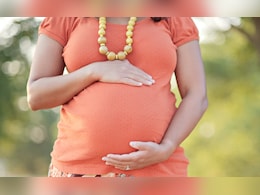 अवैध गर्भपात, पोलिसांना खबर, घटनास्थळी पोहोचले तर... अवैध गर्भपात, पोलिसांना खबर, घटनास्थळी पोहोचले तर...