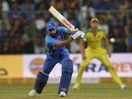 Ind vs Aus 3rd ODI: कोहली ने एमएस धोनी को पछाड़ कर हासिल की यह ' दोहरी विराट उपलब्धि' Ind vs Aus 3rd ODI: कोहली ने एमएस धोनी को पछाड़ कर हासिल की यह ' दोहरी विराट उपलब्धि'