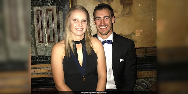 Mitchell Starc S Wife Alyssa Healy Reacts To His Dismissal Leaves Twitter In Splits Cricket News