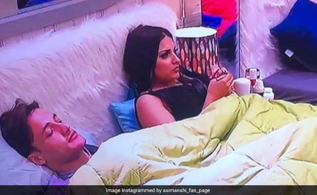 Bigg Boss 13: हिमांशी नहीं बल्कि उनके मंगेतर ने तोड़ी है शादी, आसिम से नजदीकियां बनी वजह...