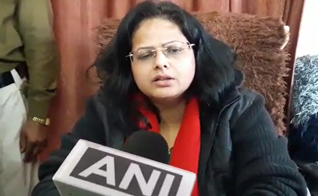 राजगढ़ के थप्पड़ कांड को लेकर हाई कोर्ट ने राज्य सरकार और कलेक्टर से जवाब मांगा