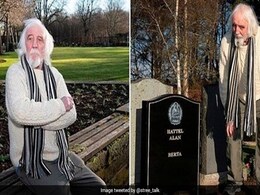 पूर्व पत्नी ने जिंदा पति की बनवा दी कब्र, शख्स बोला - 'तभी मुझे कोई फोन नहीं कर रहा' पूर्व पत्नी ने जिंदा पति की बनवा दी कब्र, शख्स बोला - 'तभी मुझे कोई फोन नहीं कर रहा'