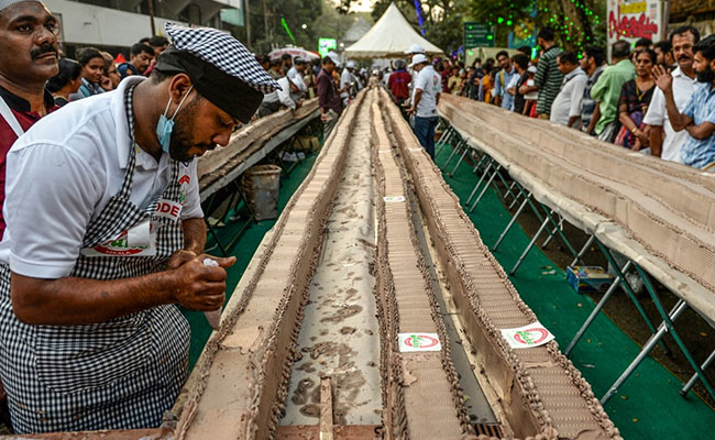 World's 'Longest' Cake, Courtesy 1,500 Kerala Bakers, Chefs