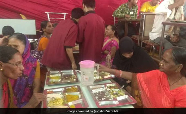 Maharashtra's <i>Shiv Bhojan Thali</i> To Be Given As Takeaway Amid Fresh Curbs