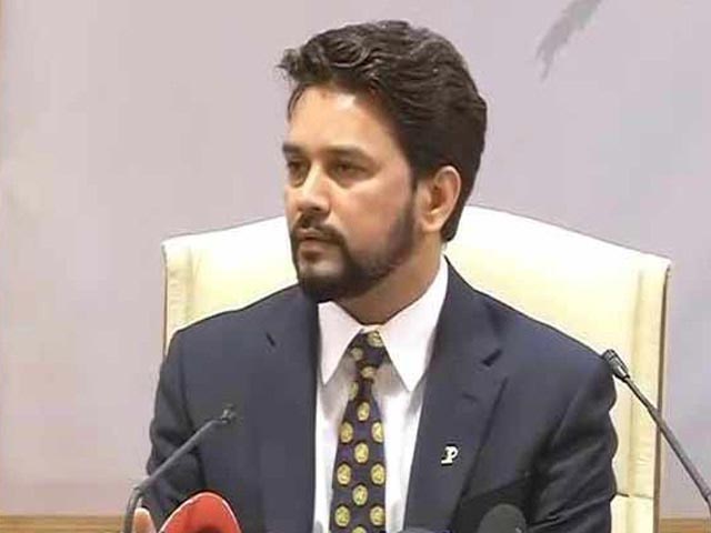 हर सेक्टर में हो रहा सुधार, पटरी पर लौट रही है अर्थव्यवस्था : अनुराग ठाकुर