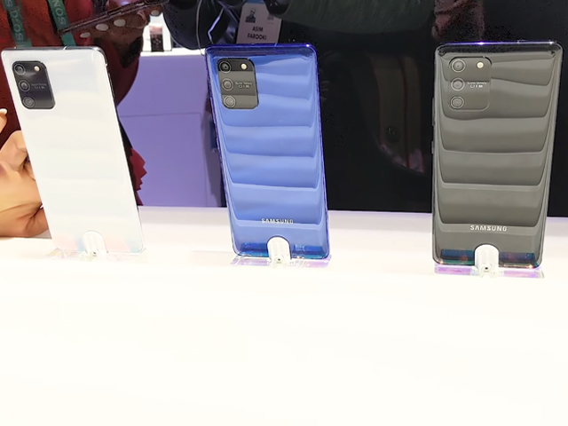 We Tried Samsung's New Galaxy S10 Lite And Galaxy Note 10 Lite At CES 2020