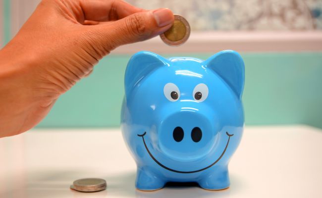 5 Smart And Easy Ways To Save Money In 2020
