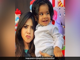 स्मृति ईरानी ने एकता कपूर के बेटे के जन्मदिन पर लिखा स्पेशल मैसेज तो टीवी क्वीन ने यूं दिया जवाब स्मृति ईरानी ने एकता कपूर के बेटे के जन्मदिन पर लिखा स्पेशल मैसेज तो टीवी क्वीन ने यूं दिया जवाब