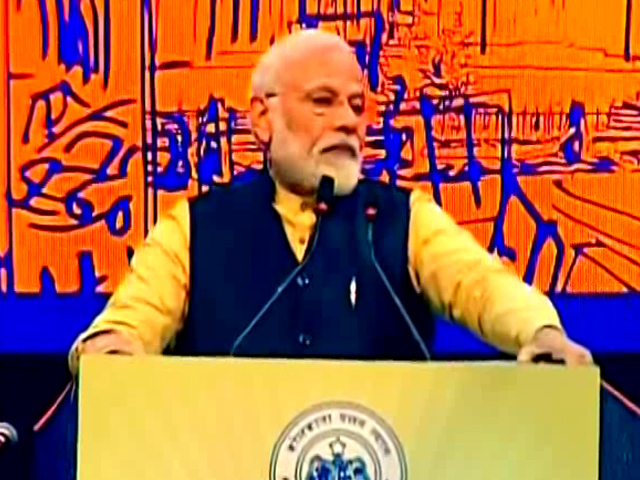 BSF के बर्खास्त जवान तेज बहादुर की याचिका पर टली सुनवाई, PM मोदी के निर्वाचन को रद्द करने की मांग