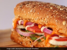 What Is The Right Way To Hold A Submarine Sandwich? This Is What Subway Says