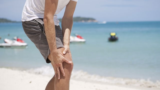 Deep vein thrombosis requires timely treatment to prevent severe complications