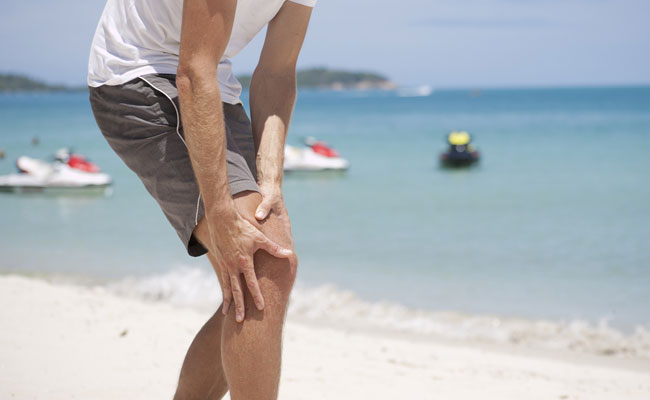 Deep vein thrombosis requires timely treatment to prevent severe complications