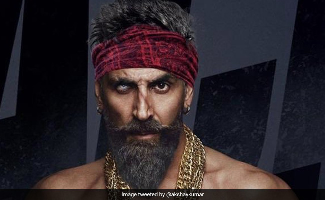 A Scarred Akshay Kumar In <I>Bachchan Pandey</i> New Poster Will Make You Take A Step Back