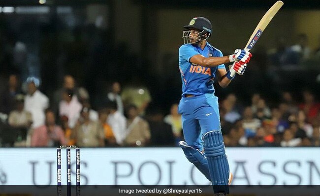 श्रेयस अय्यर ने इस भारतीय महिला खिलाड़ी को बताया अपना फेवरेट क्रिकेटर श्रेयस अय्यर ने इस भारतीय महिला खिलाड़ी को बताया अपना फेवरेट क्रिकेटर