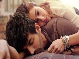 Love Aaj Kal First Look: घनघोर इश्क में डूबे नजर आए सारा अली खान और कार्तिक आर्यन, देखें फिल्म का धमाकेदार पोस्टर Love Aaj Kal First Look: घनघोर इश्क में डूबे नजर आए सारा अली खान और कार्तिक आर्यन, देखें फिल्म का धमाकेदार पोस्टर