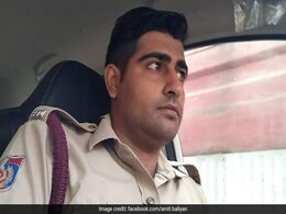 बैटरी फैक्टरी में लगी भीषण आग से ढही इमारत, एक दमकल कर्मी की मौत, 14 घायल  बैटरी फैक्टरी में लगी भीषण आग से ढही इमारत, एक दमकल कर्मी की मौत, 14 घायल
