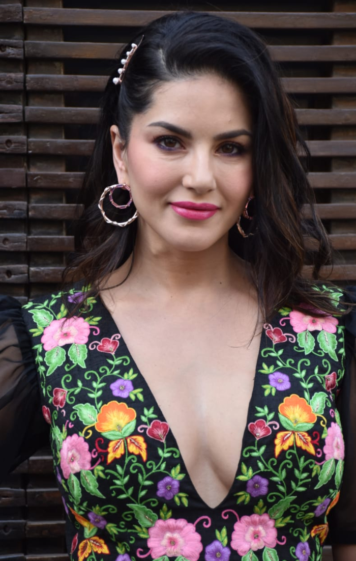 "Do Not Endorse Violence": Sunny Leone On Masked Mob Attack In JNU