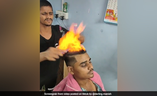 TikTok Viral Video: नाई ने बाल काटने के लिए लड़के के सिर पर लगाई आग और फिर... 4 करोड़ से ज्यादा बार देखा गया वीडियो