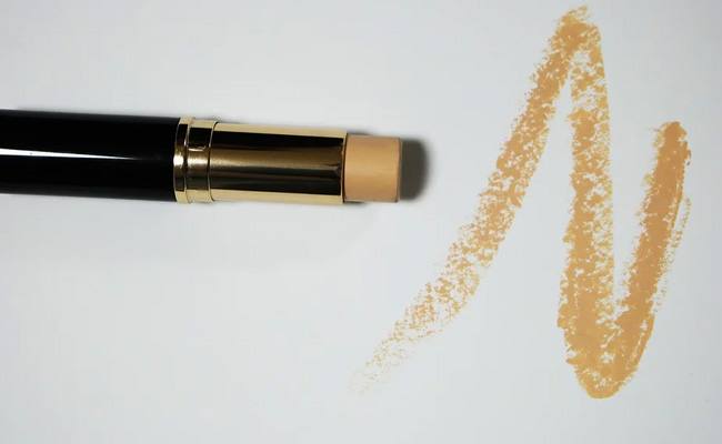 11 Foundation Makeup Picks For Indian Skin Tones That Will Answer Your Beauty Prayers