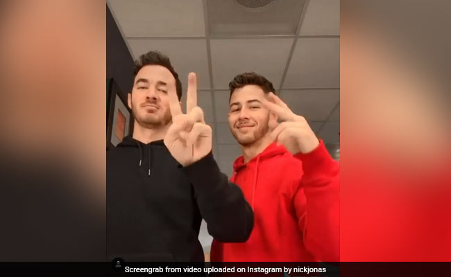 Nick Jonas, Kevin Jonas Take Up TikTok Hand Emoji Challenge - Watch Video