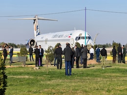 Iran Airliner Overshoots Runway, Stops In Highway Iran Airliner Overshoots Runway, Stops In Highway