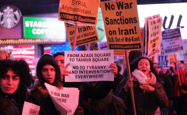 US Lawmakers Divided, To Vote On Preventing Trump From Waging War In Iran