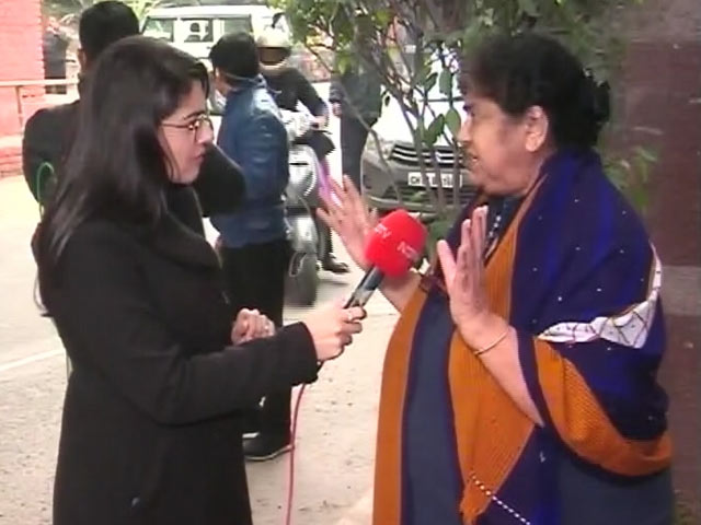 Saw Masked People With Rods, Sticks Attacking: JNU professor