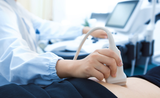 Surrogate Mother Need Not Be Close Relative; Single Woman Can Avail Surrogacy: Parliament Panel