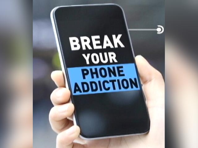 24 घंटे पर में घुसे रहने की आदत से हो गए हैं परेशान, फोन की लत से छुटकारा पाने के 5 आसान टिप्स...
