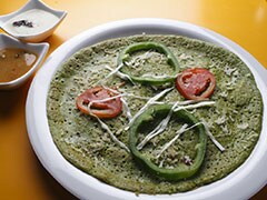 Take Your Love For Dosa To Another Level By Making This Healthy Palak Dosa Take Your Love For Dosa To Another Level By Making This Healthy Palak Dosa