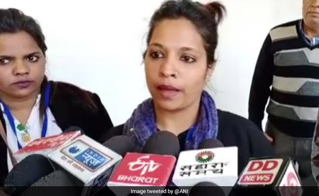 Woman Economics Census Official Manhandled On Duty In Kota