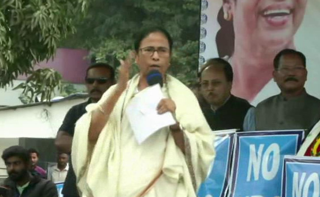 भाजपा अध्यक्ष घोष के बयान की ममता बनर्जी ने की निंदा, कहा- बंगाल में गोली नहीं चलेगी