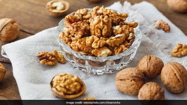 Walnuts are a healthy source of omega-3 fatty acids