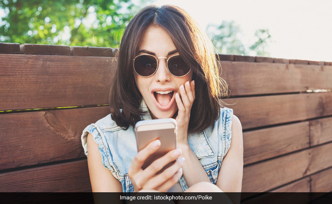 Spot Photoshop Fail That Gave Away Woman's Lie About Being Late To Work