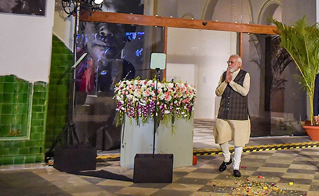 पीएम मोदी का पश्चिम बंगाल दौरे का दूसरा दिन, कोलकाता पोर्ट के कार्यक्रम में होंगे शामिल