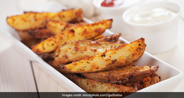 Cooking Tips: Easy Baked Potato Wedges Recipe For Mid-Day Hunger Pangs