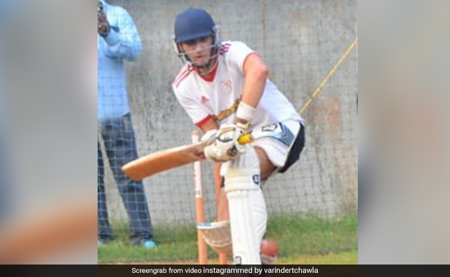 क्रिकेट के मैदान पर फिर चला सैफ के बेटे इब्राहिम अली खान का बल्ला, बॉल बाउंडरी के पार- देखें Video