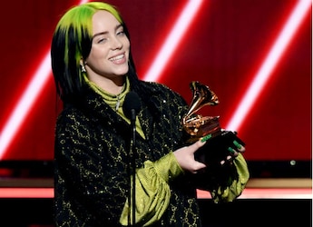 Watch: Billie Eilish Turns Viral Dubai Kunafa Chocolate Into A Vegan Treat